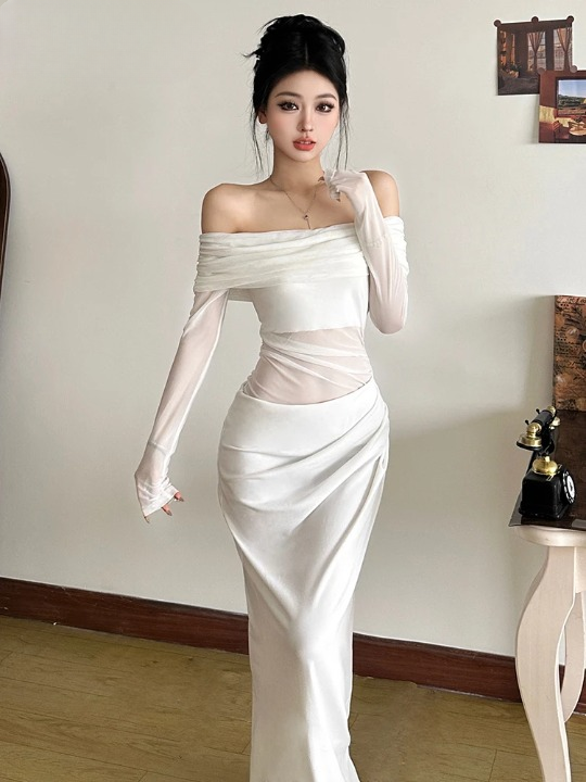 ARLA | Vestido Ajustado con Hombros Descubiertos y Detalles de Malla | Elegante y Sensual para Ocasiones Especiales 6
