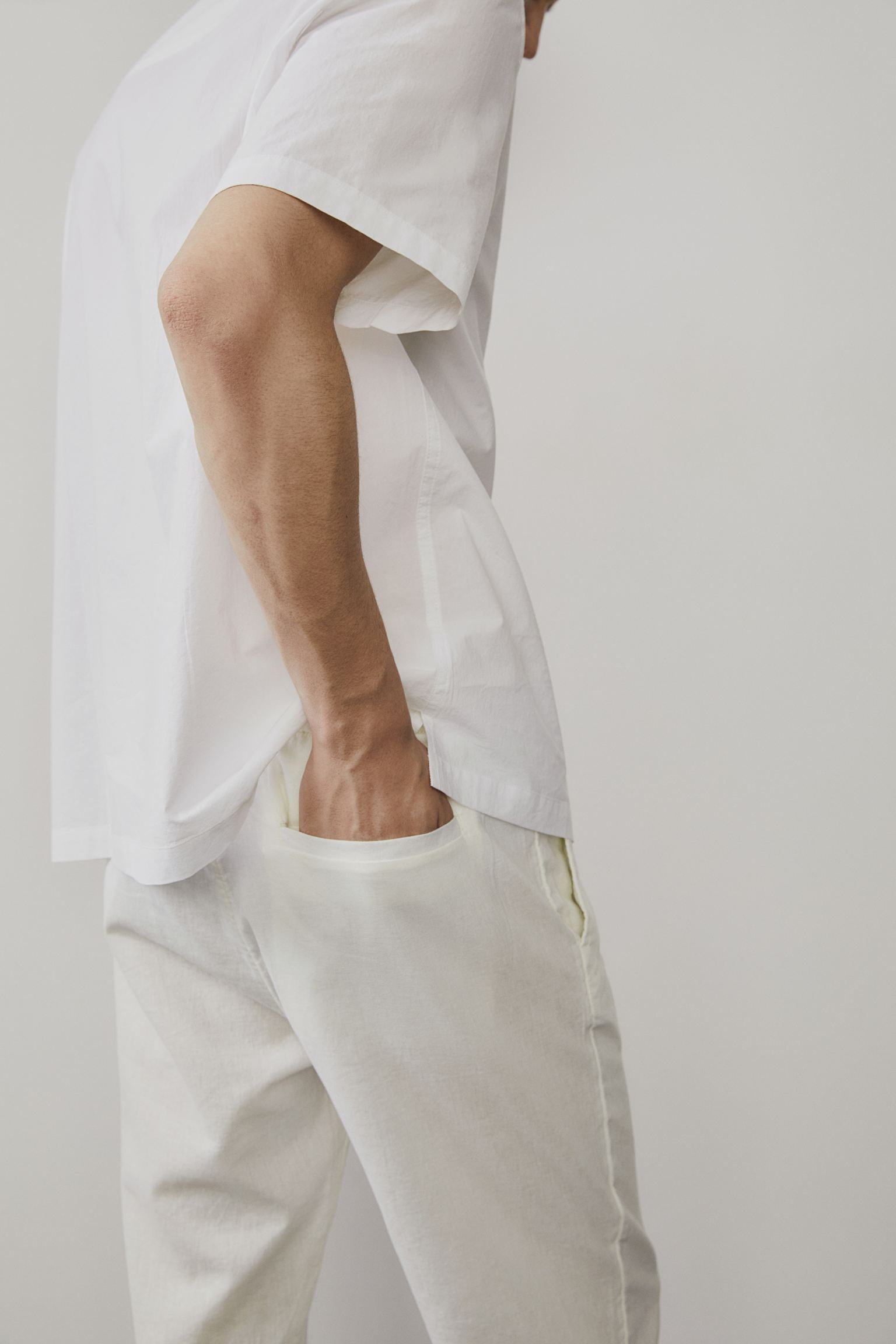 Andrés | Pantalones de Corte Relajado para Hombre con Cintura Elástica 2